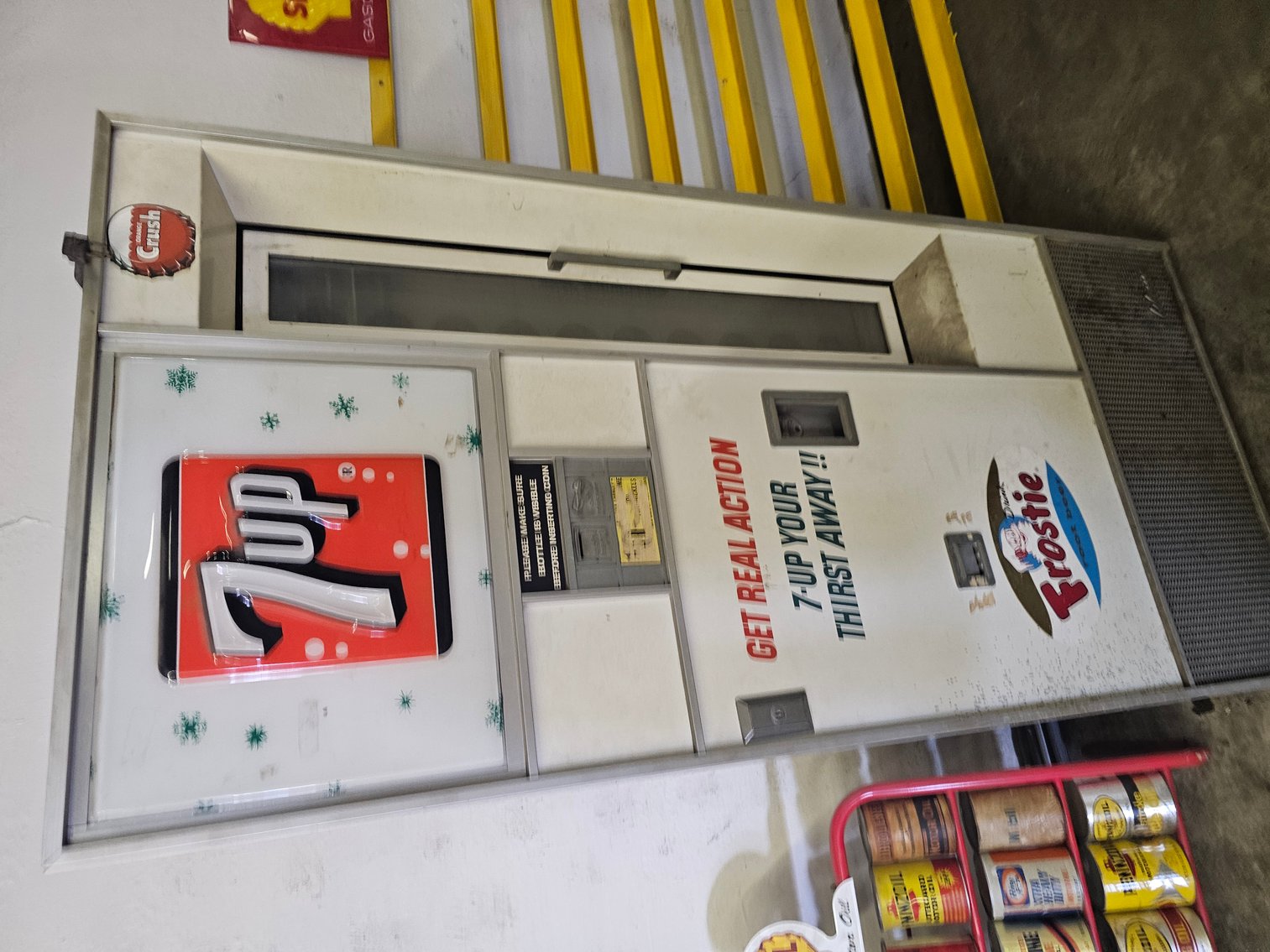 Image for Belpre, OH – Day 1 of 2: Retirement Auction! Antique and Classic Cars, Nostalgic Gas Pumps, Porcelain Signs, Pinball Machines, Jukeboxes, Pop Machines, Vintage Petroleum Collection and more!   
