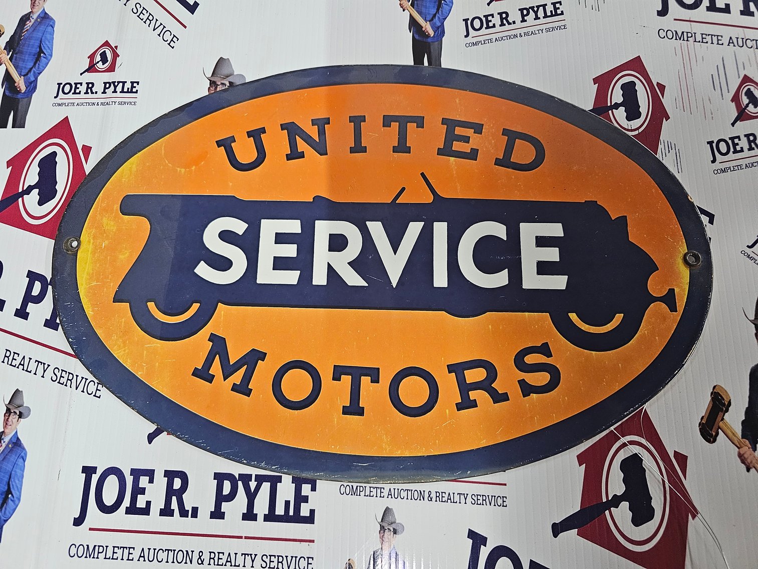 Image for Belpre, OH – Day 1 of 2: Retirement Auction! Antique and Classic Cars, Nostalgic Gas Pumps, Porcelain Signs, Pinball Machines, Jukeboxes, Pop Machines, Vintage Petroleum Collection and more!   