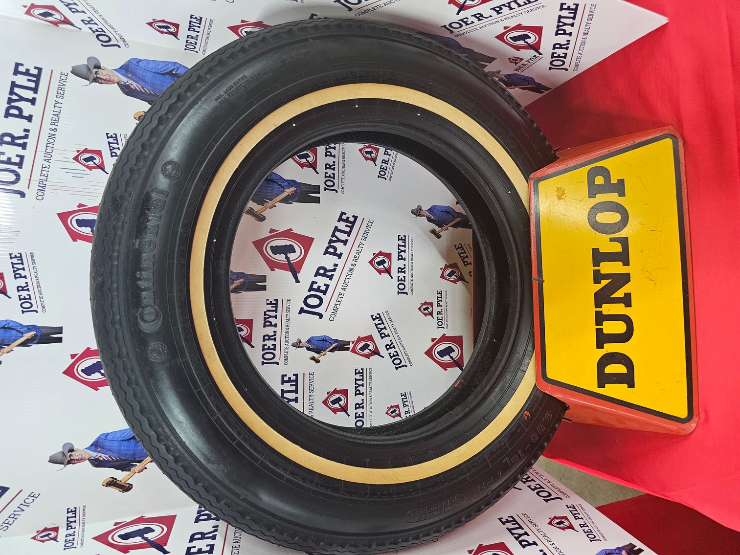 Image for Belpre, OH – Day 1 of 2: Retirement Auction! Antique and Classic Cars, Nostalgic Gas Pumps, Porcelain Signs, Pinball Machines, Jukeboxes, Pop Machines, Vintage Petroleum Collection and more!   