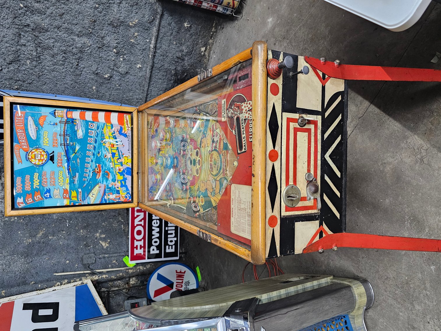 Image for Belpre, OH – Day 1 of 2: Retirement Auction! Antique and Classic Cars, Nostalgic Gas Pumps, Porcelain Signs, Pinball Machines, Jukeboxes, Pop Machines, Vintage Petroleum Collection and more!   