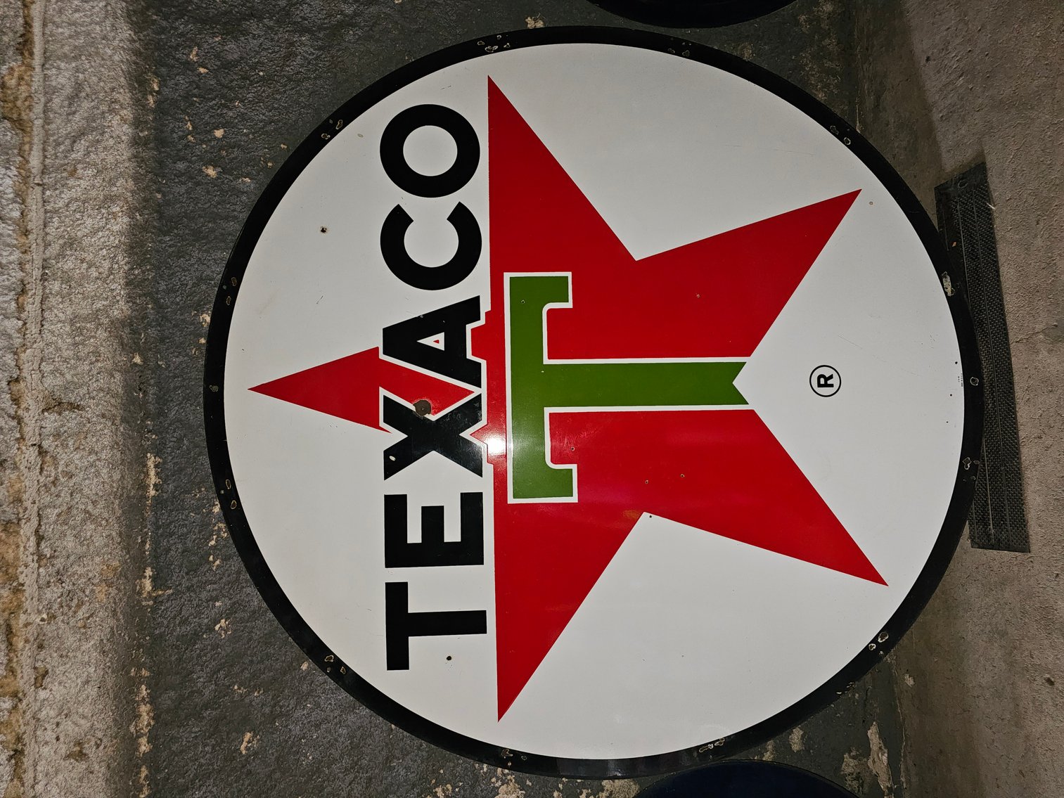 Image for Belpre, OH – Day 1 of 2: Retirement Auction! Antique and Classic Cars, Nostalgic Gas Pumps, Porcelain Signs, Pinball Machines, Jukeboxes, Pop Machines, Vintage Petroleum Collection and more!   