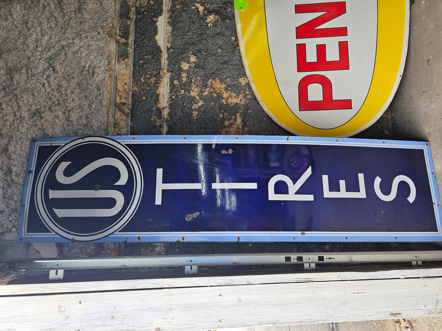 Image for Belpre, OH – Day 1 of 2: Retirement Auction! Antique and Classic Cars, Nostalgic Gas Pumps, Porcelain Signs, Pinball Machines, Jukeboxes, Pop Machines, Vintage Petroleum Collection and more!   