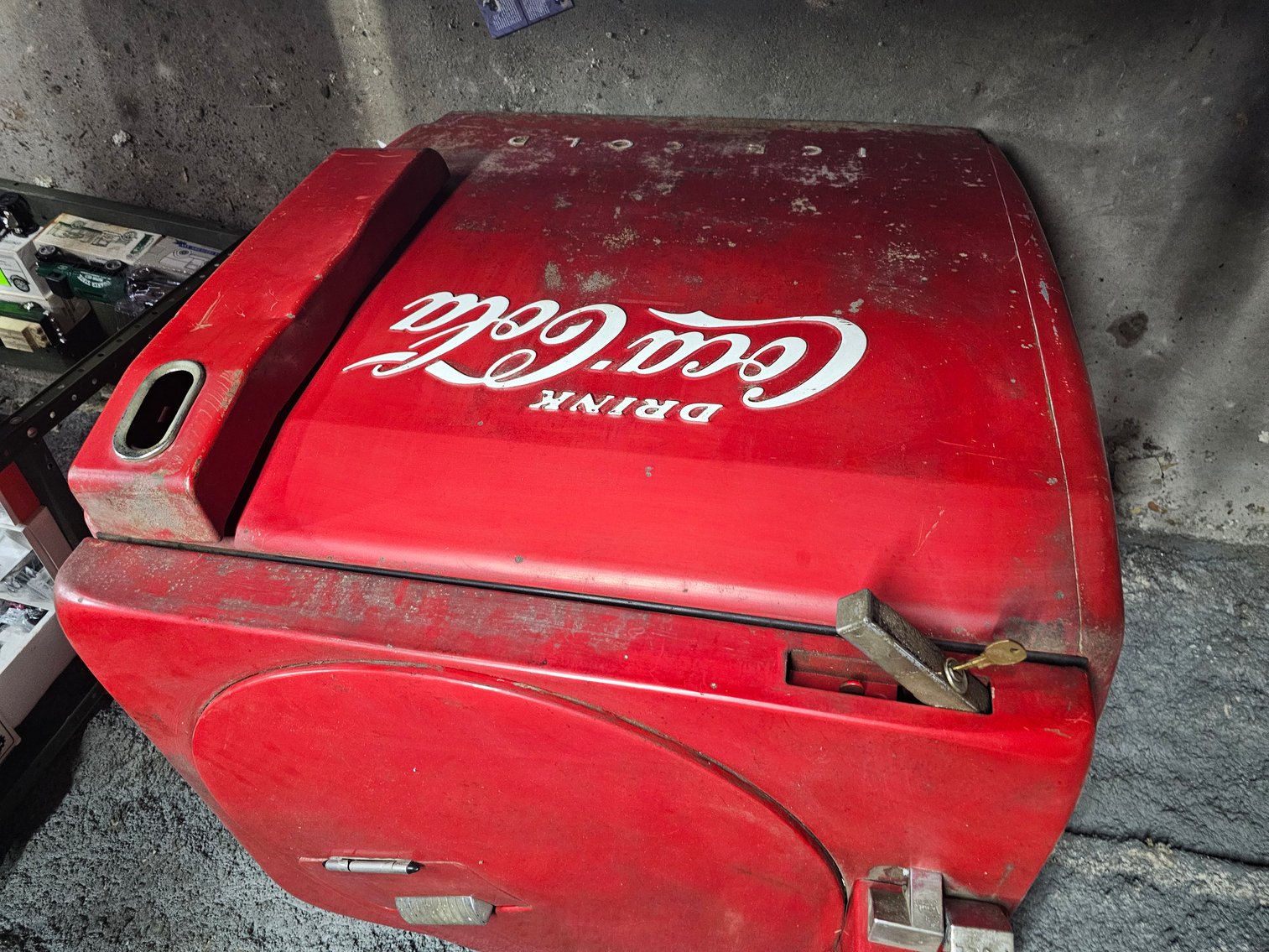 Image for Belpre, OH – Day 1 of 2: Retirement Auction! Antique and Classic Cars, Nostalgic Gas Pumps, Porcelain Signs, Pinball Machines, Jukeboxes, Pop Machines, Vintage Petroleum Collection and more!   