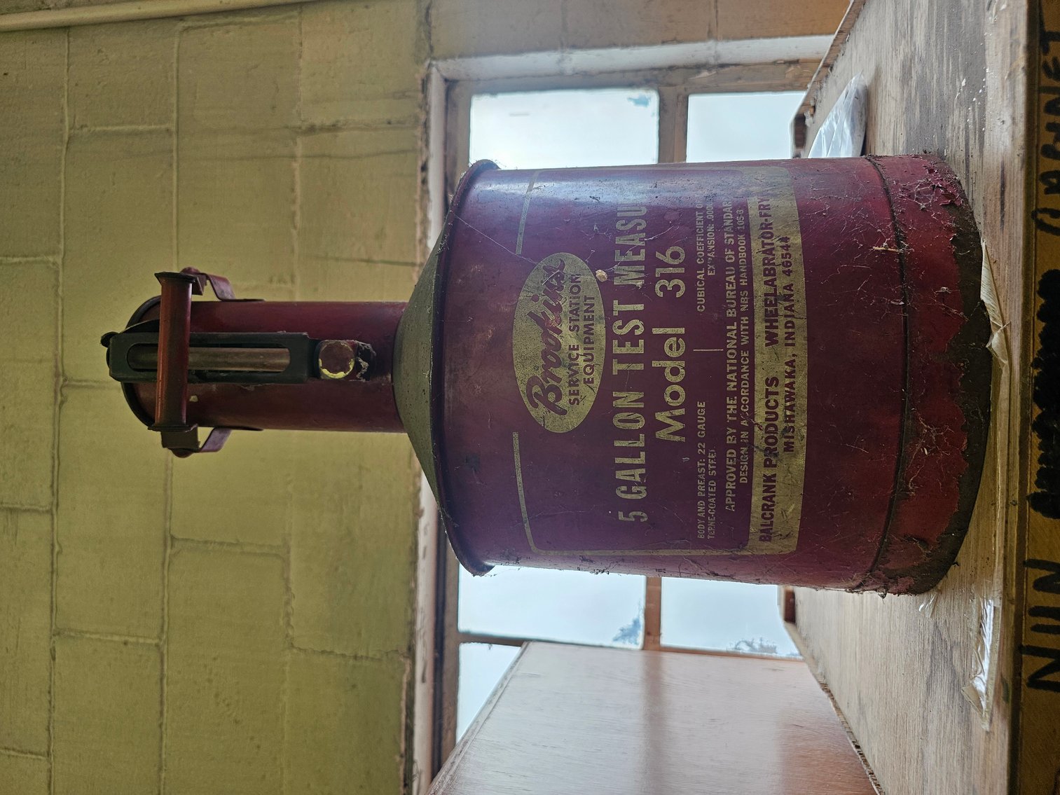 Image for Belpre, OH – Day 1 of 2: Retirement Auction! Antique and Classic Cars, Nostalgic Gas Pumps, Porcelain Signs, Pinball Machines, Jukeboxes, Pop Machines, Vintage Petroleum Collection and more!   