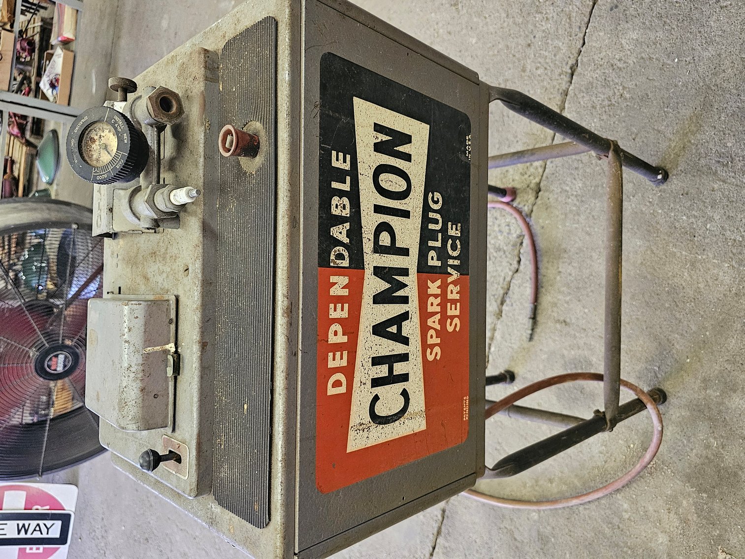 Image for Belpre, OH – Day 1 of 2: Retirement Auction! Antique and Classic Cars, Nostalgic Gas Pumps, Porcelain Signs, Pinball Machines, Jukeboxes, Pop Machines, Vintage Petroleum Collection and more!   