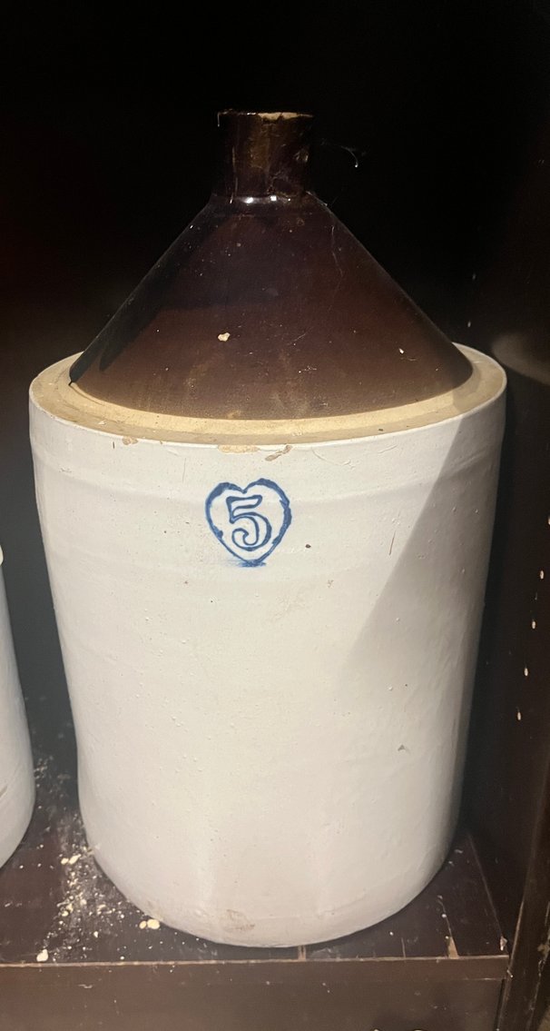 Image for Wayne, WV – Vehicles, McCoy Pottery, Cast Iron Pans, Furniture, Tools and Much More!