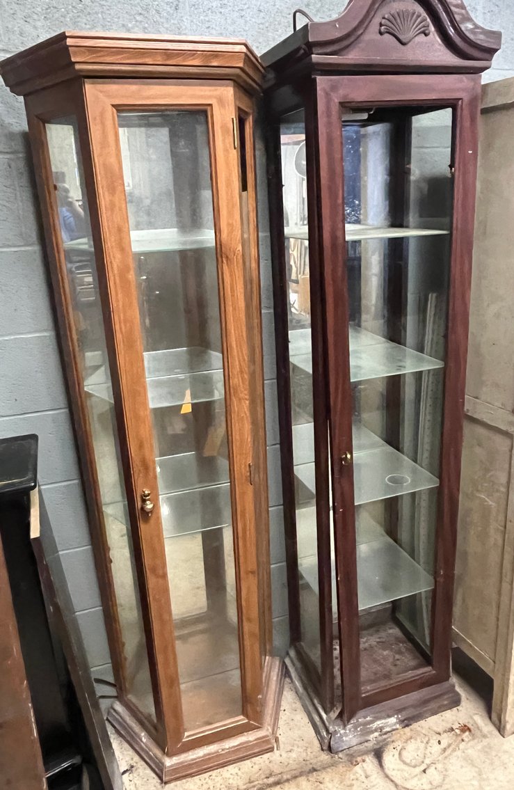 Image for Wayne, WV – Vehicles, McCoy Pottery, Cast Iron Pans, Furniture, Tools and Much More!