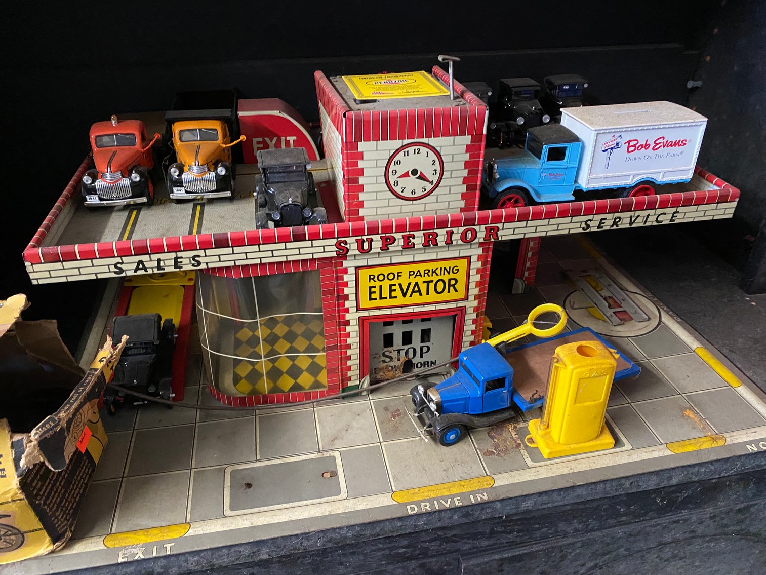 Image for Dillonvale, OH – 600 Lots Automotive and Petroleum collectibles, Antiques, Tools, Household &  More!