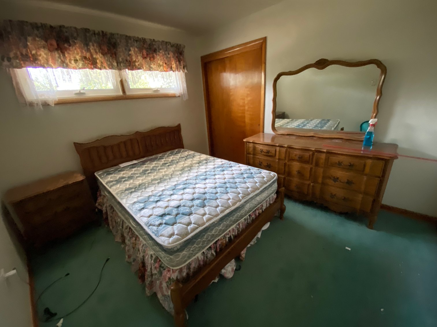 Image for Claysville, PA – 1999 Dodge Dakota, Hand Tools, Machinist Tools, Lawn Equipment, Household Furnishings and More!