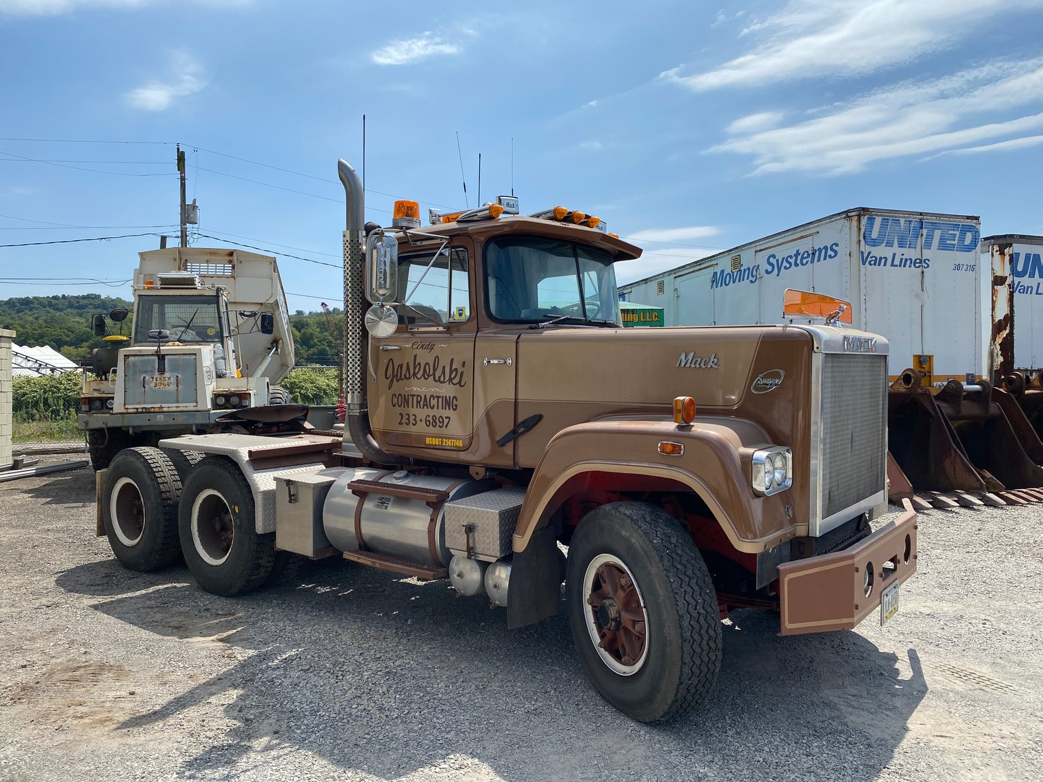 Image for West Elizabeth, PA – Jaskolski Contracting Business Liquidation 1 of 3! Excavators, Loaders, Skid Steers, and More!