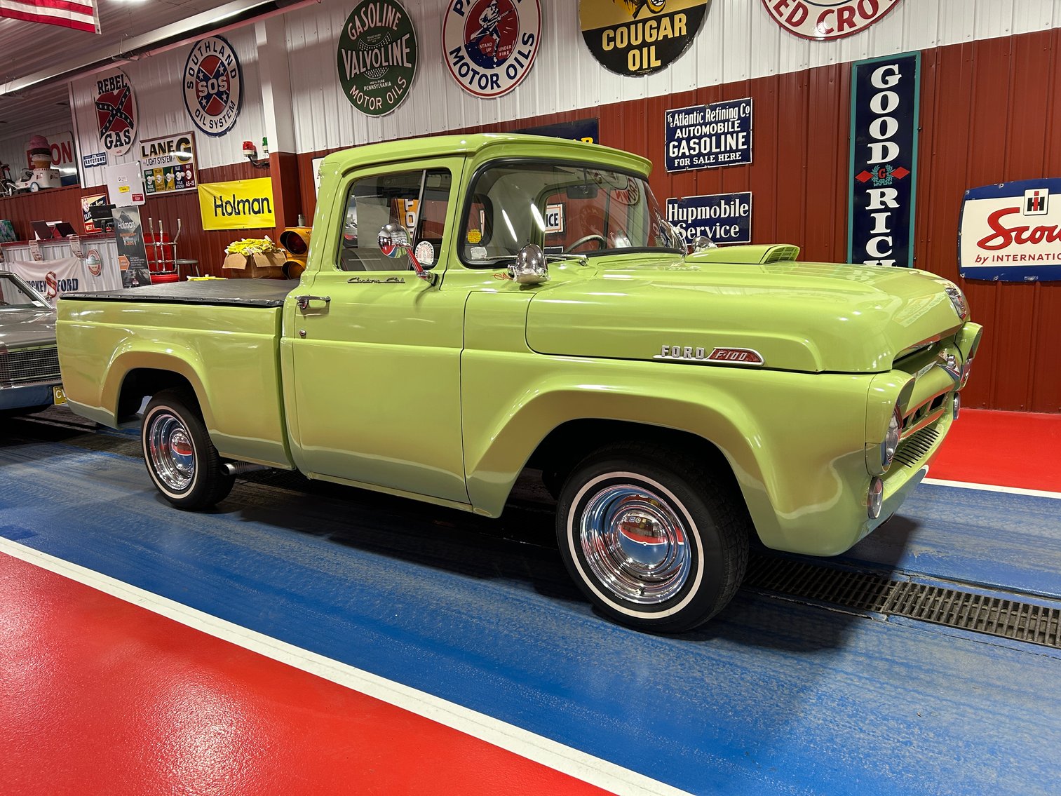 Image for Shinnston, WV – Over 600 Lots! Live Antique Auction with additional online bidding, Collector Cars & Motorcycle, Advertising, Children’s Items, and More!