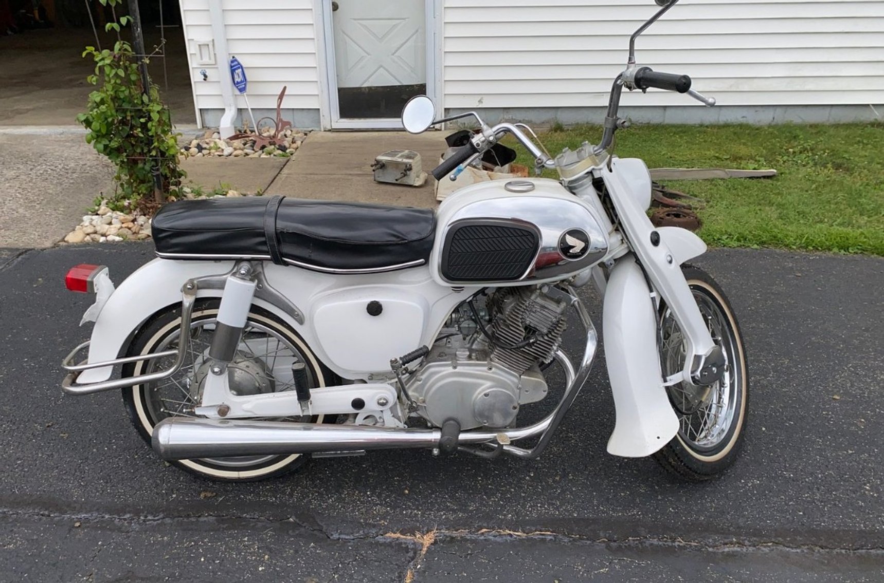 Image for Shinnston, WV – Over 600 Lots! Live Antique Auction with additional online bidding, Collector Cars & Motorcycle, Advertising, Children’s Items, and More!