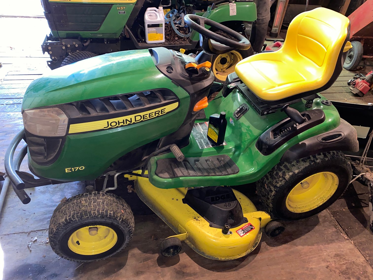 Image for Masontown, WV – ’06 Ford 500 W/Low Miles, Lawn Tractors, Antiques, Household Goods, Pyrex and More!