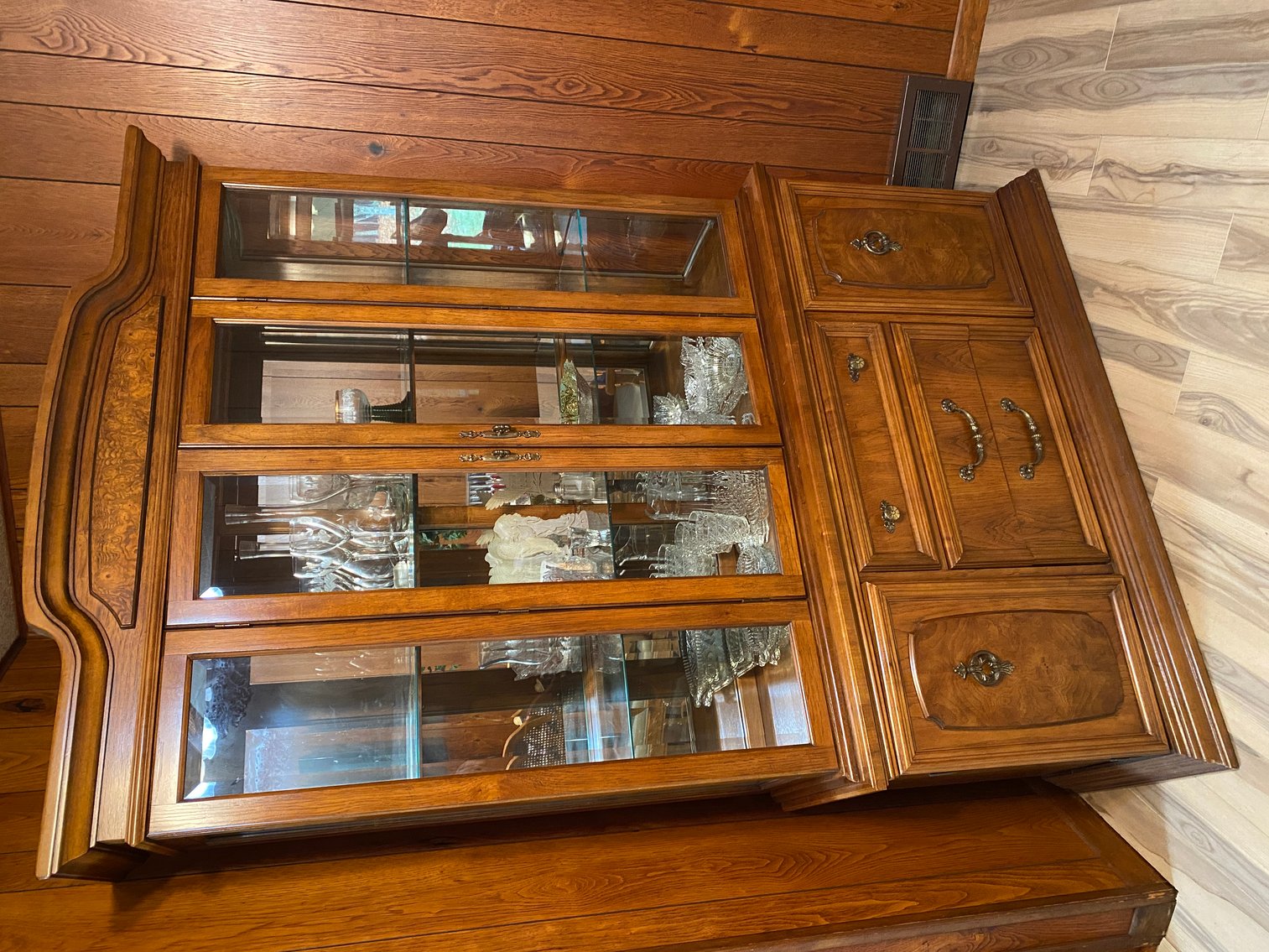 Image for Masontown, WV – ’06 Ford 500 W/Low Miles, Lawn Tractors, Antiques, Household Goods, Pyrex and More!