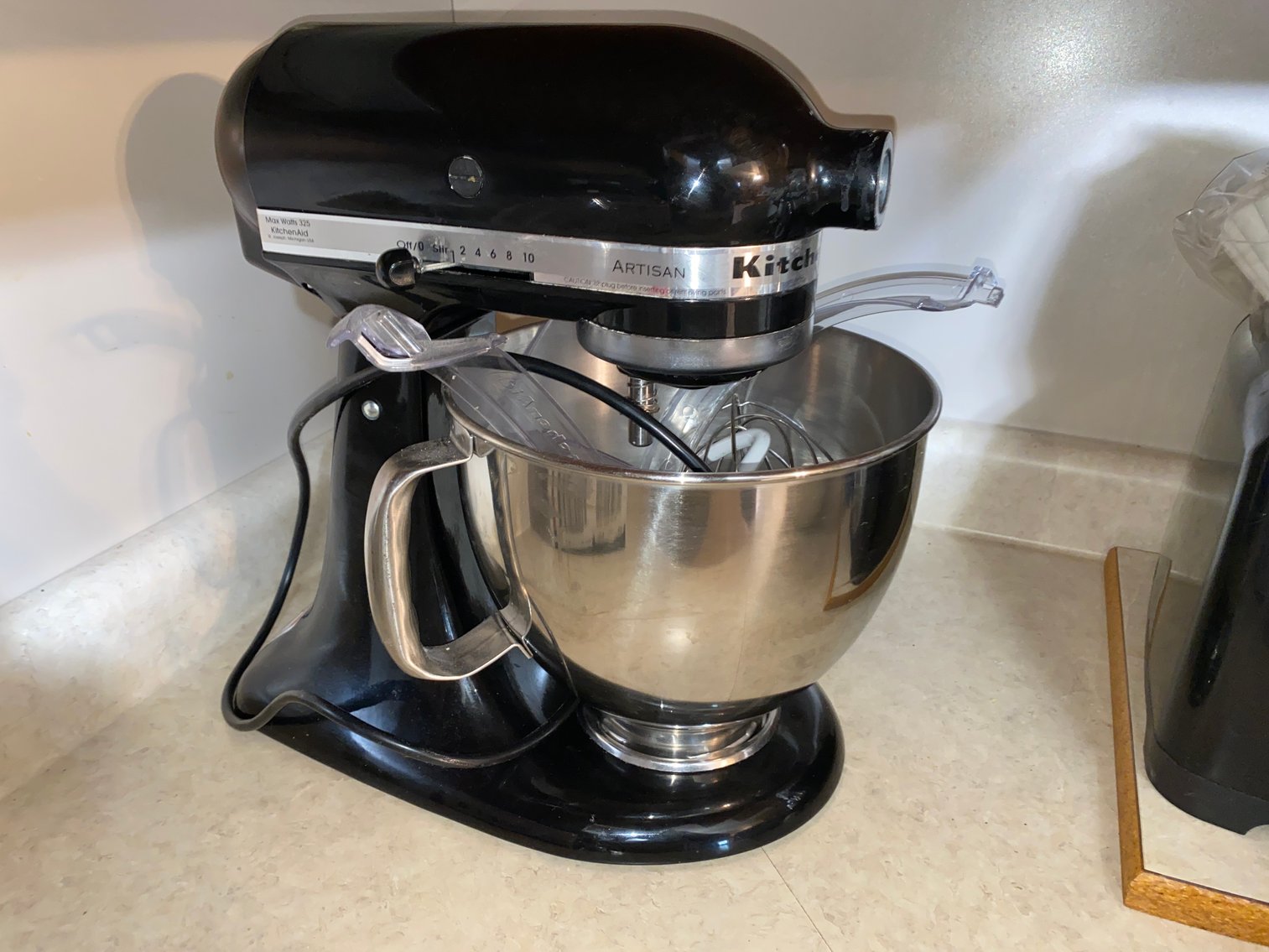 Image for Masontown, WV – ’06 Ford 500 W/Low Miles, Lawn Tractors, Antiques, Household Goods, Pyrex and More!