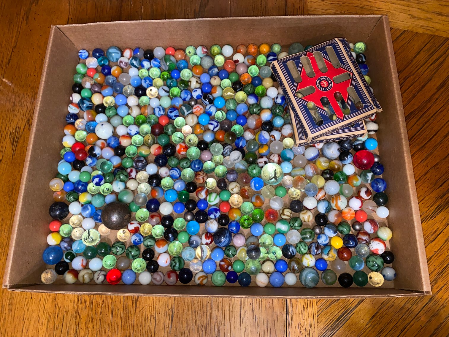 Image for Masontown, WV – ’06 Ford 500 W/Low Miles, Lawn Tractors, Antiques, Household Goods, Pyrex and More!