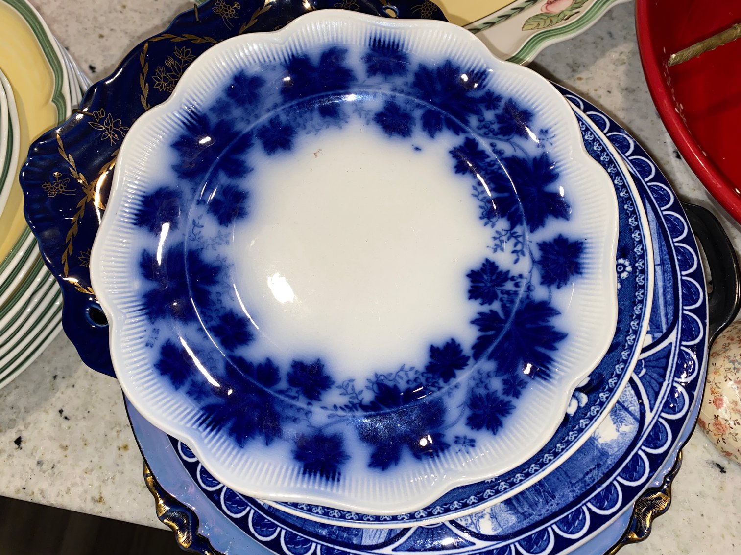 Image for McMurray, PA – One of a Kind Auction: Bronze Sculptures, Turquois, Surveyors Transit, Artwork, Steeler Memorabilia, Sterling Jewelry, Watches, Post Cards Many with Stamps, Cobalt Blue, Soapstone, Furniture and Much More!