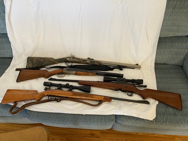 Image for Horner, WV -- 400 Lot online Only Auction: Complete Household, Guns, Antiques, Fine Furniture, Glassware, Household