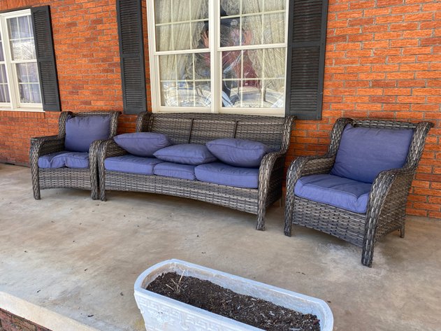 Image for Horner, WV -- 400 Lot online Only Auction: Complete Household, Guns, Antiques, Fine Furniture, Glassware, Household