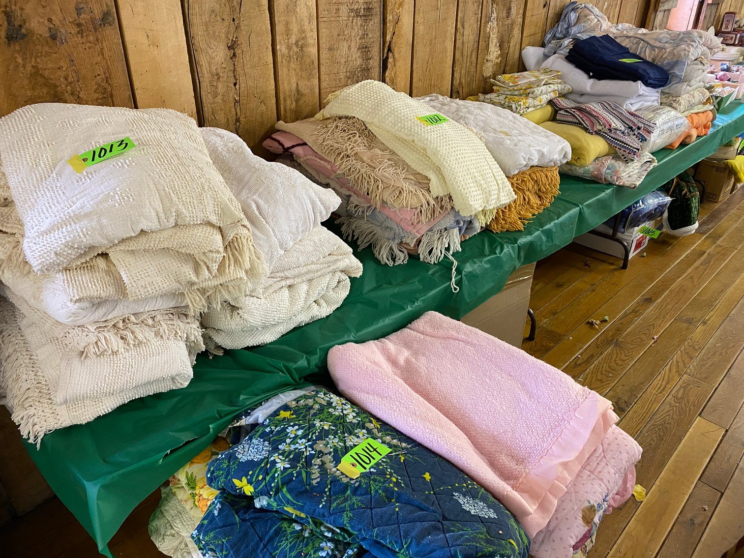 Image for Jane Lew, WV – Online Only Loads of Glassware, Antiques, Household, Seasonal Decorations