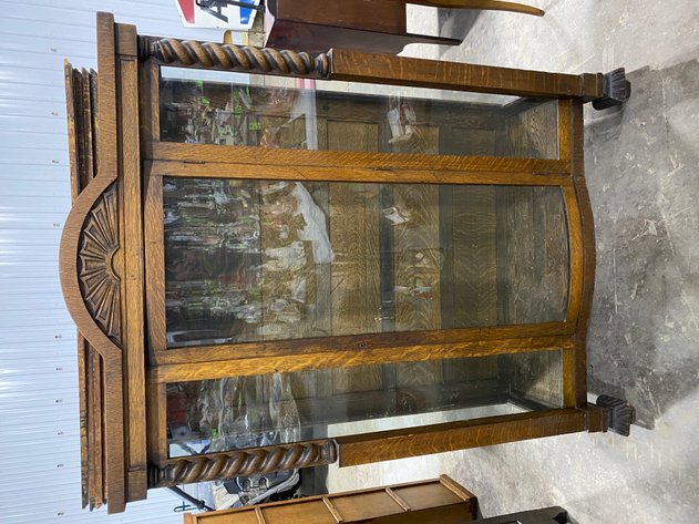 Image for Shinnston, WV -- 500+ LOTS, Antiques, Glassware, Antique Furniture, Collectibles, Vintage Items