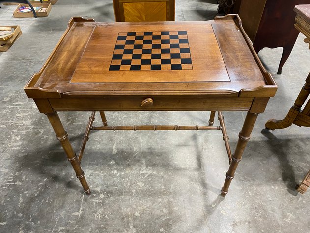 Image for Shinnston, WV -- 500+ LOTS, Antiques, Glassware, Antique Furniture, Collectibles, Vintage Items