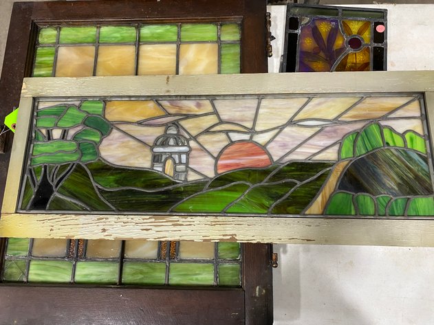 Image for Shinnston, WV -- 500+ LOTS, Antiques, Glassware, Antique Furniture, Collectibles, Vintage Items