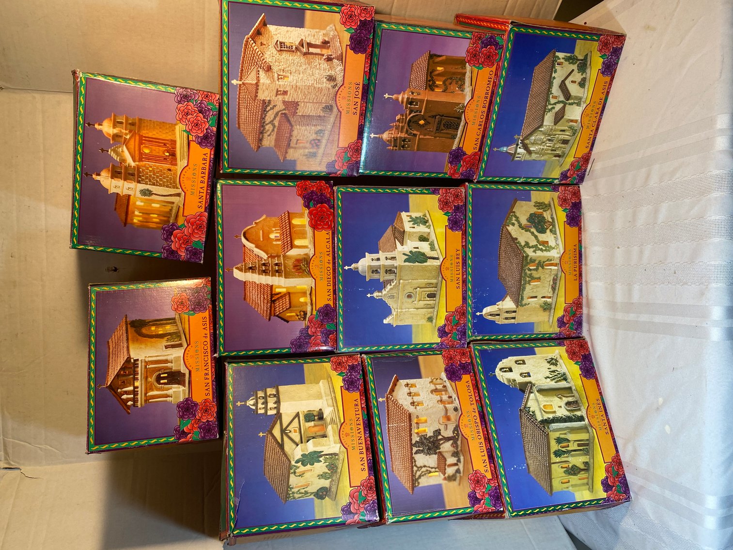 Image for Uniontown, PA – 2015 Hyundai Elantra, Clocks Collection, Paper Weights, Glassware, Lamps, Curio Cabinets, Toys, Tools, and More!