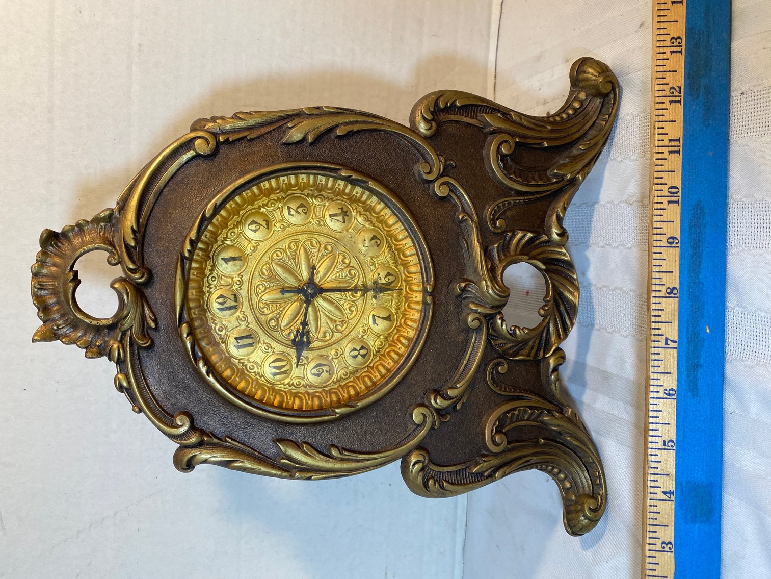 Image for Uniontown, PA – 2015 Hyundai Elantra, Clocks Collection, Paper Weights, Glassware, Lamps, Curio Cabinets, Toys, Tools, and More!