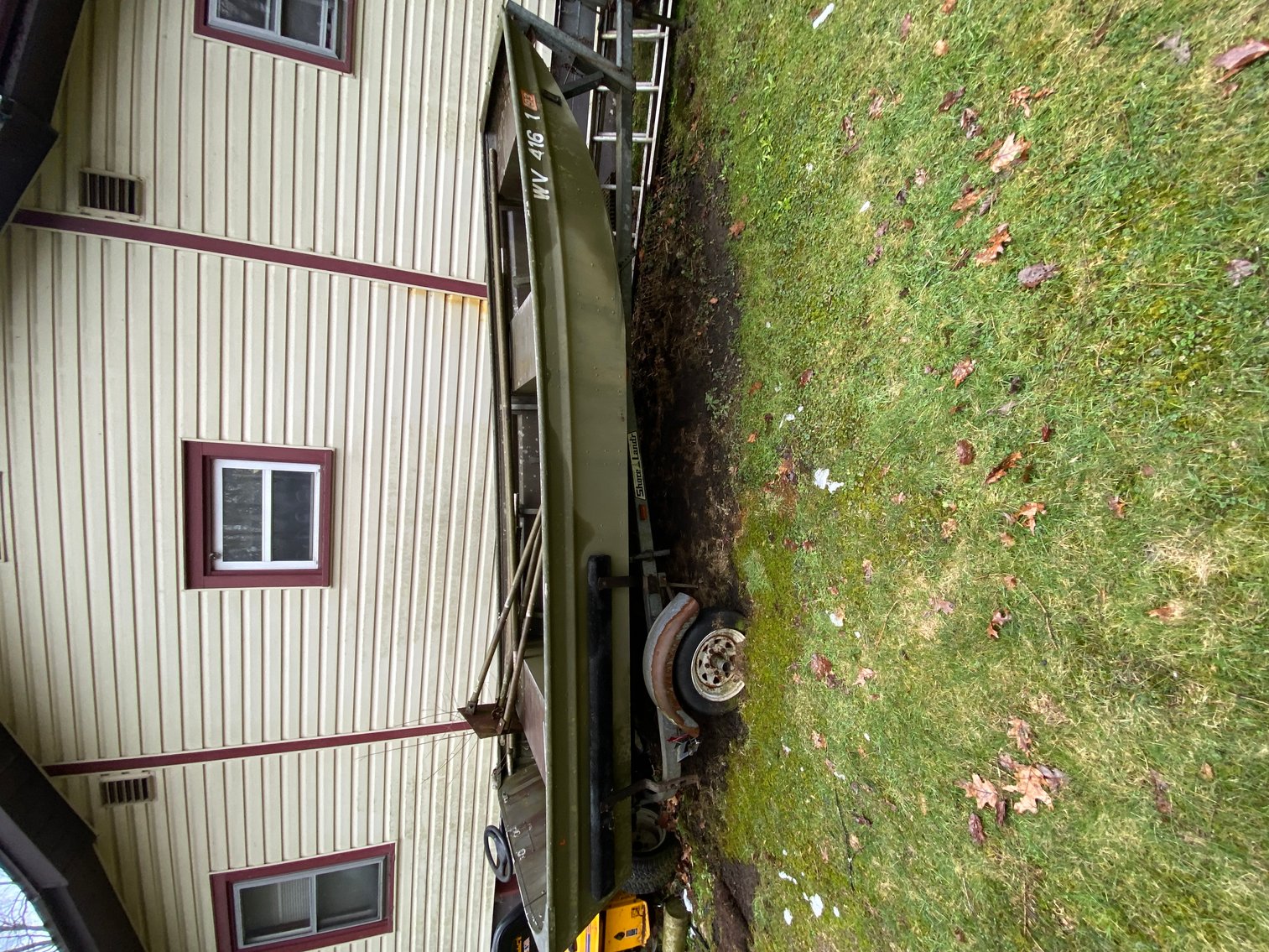 Image for Tunnelton, WV -- Equipment & Estate Auction – GMC Sierra, F-550 Utility Truck, Zero-Turn Mowers, Shipping Containers, Boats