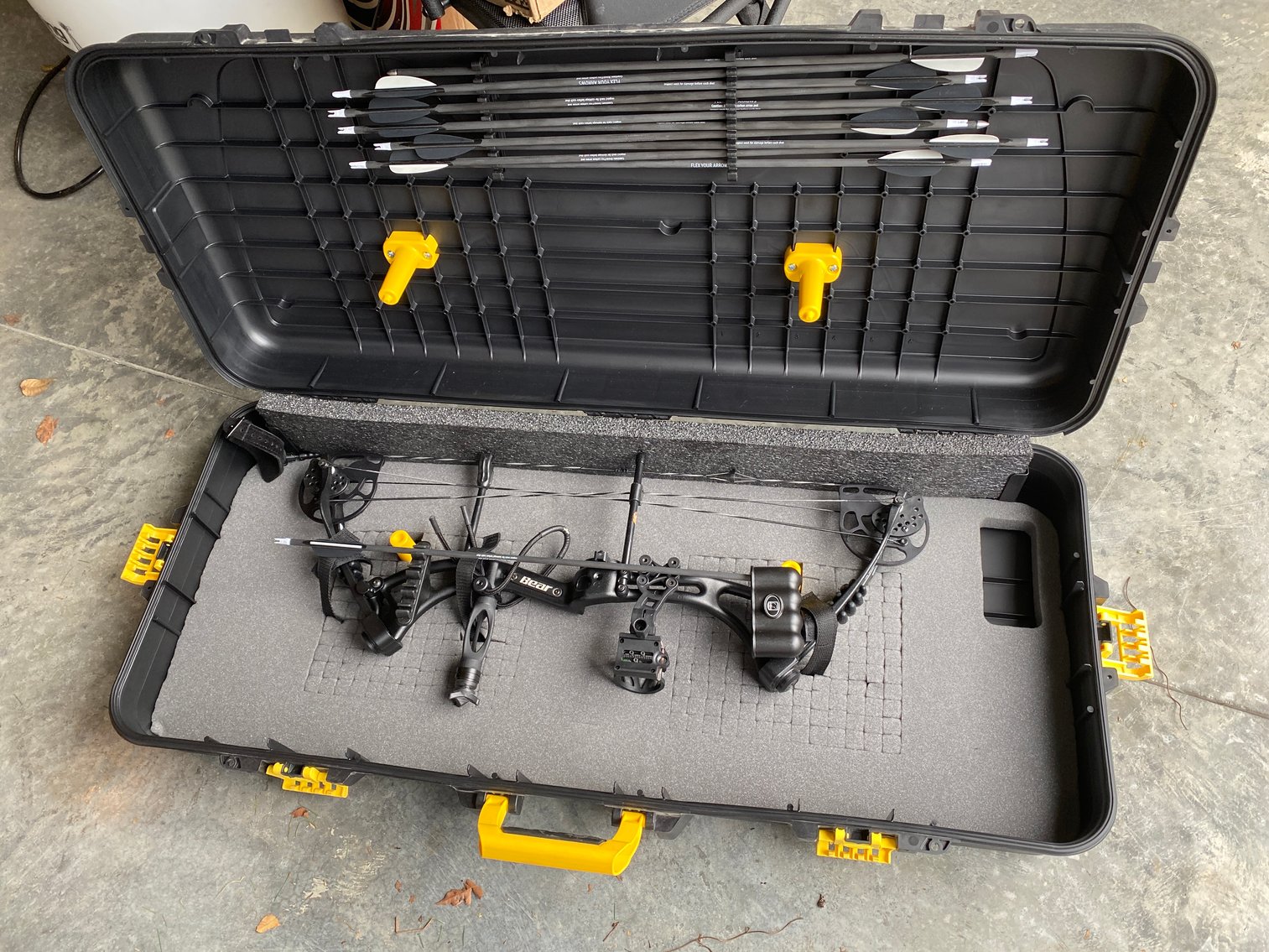 Image for Connellsville, PA -- Riding Mowers, Tools, Hunting Supplies, Furniture, Many Decorator items, Holiday Decorations, Household items, Men's and Women's Clothing, Patio Furniture, Exercise Equipment, More!