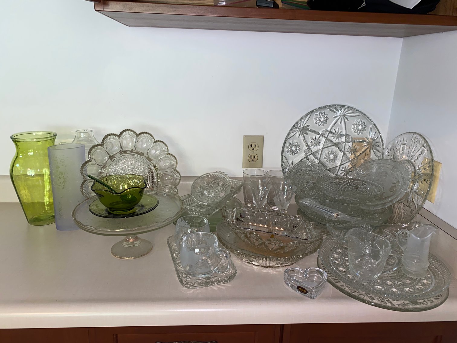 Image for Connellsville, PA – Georgetown Manor Estate: Collection of Madame Alexander Dolls, Top Quality Furniture, Glassware, Coach Handbags, and Much More!