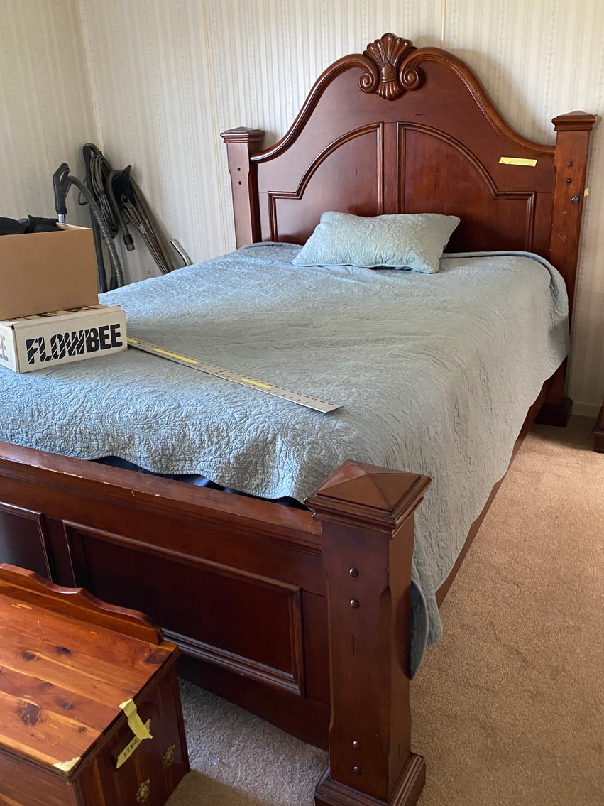 Image for Oakland, MD – Antique Furniture, Honda Del Sol, Aluminum Boat & Tools