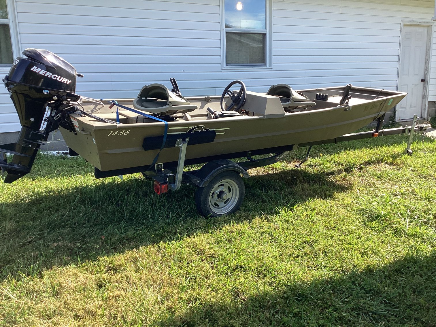 Image for Oakland, MD – Antique Furniture, Honda Del Sol, Aluminum Boat & Tools