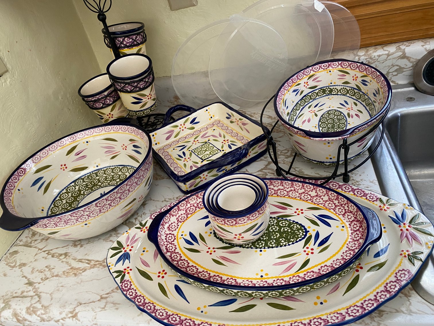 Image for Pittsburgh, PA – Christmas Decor, Dickens & Heritage Villages, Lawn & Garden Items, Designer Purses and Much More!