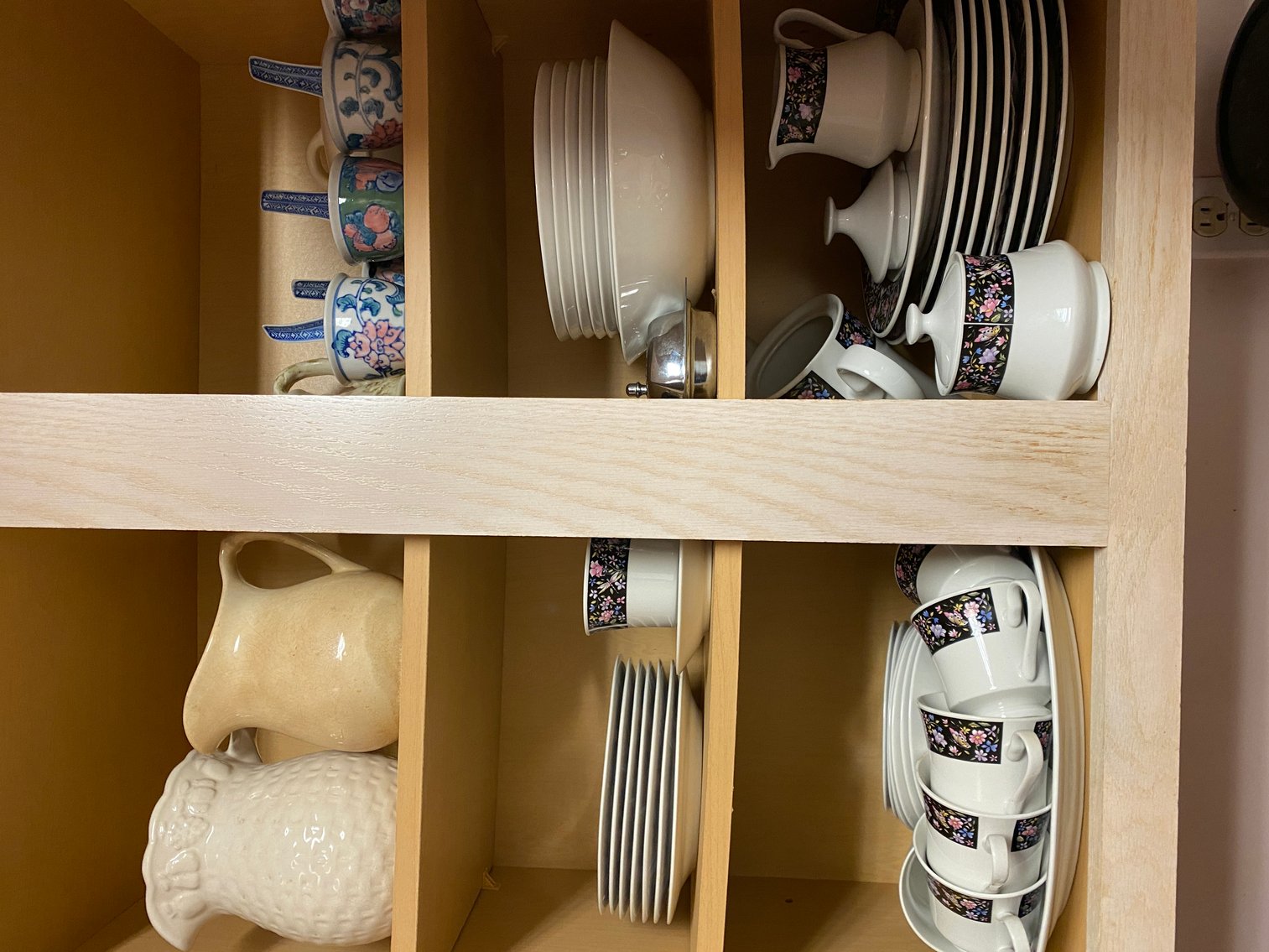 Image for Hopwood, PA – Modern & Vintage Furniture, Electronics, Décor, Prints, Vinyls and Much more!