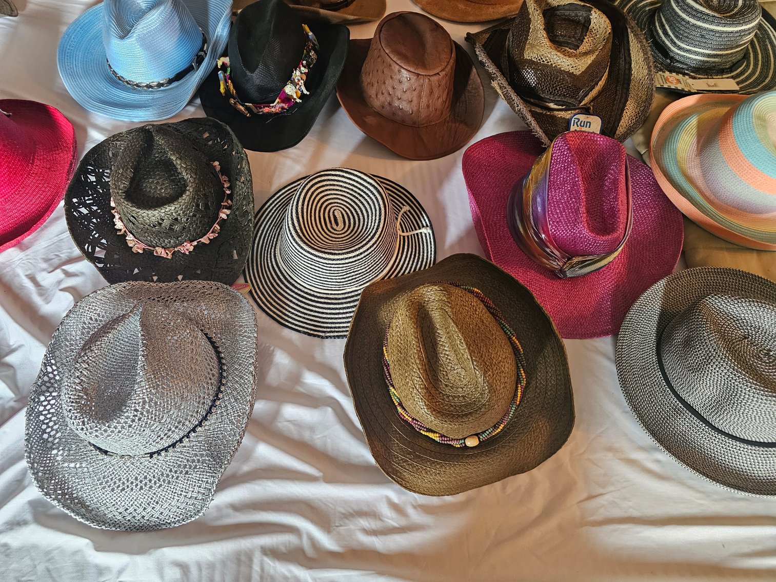 Image for St. Albans, WV – HUGE Collection of Horses, Blenko Glass, Jewelry, Tools, Prints, Furniture and Much More!