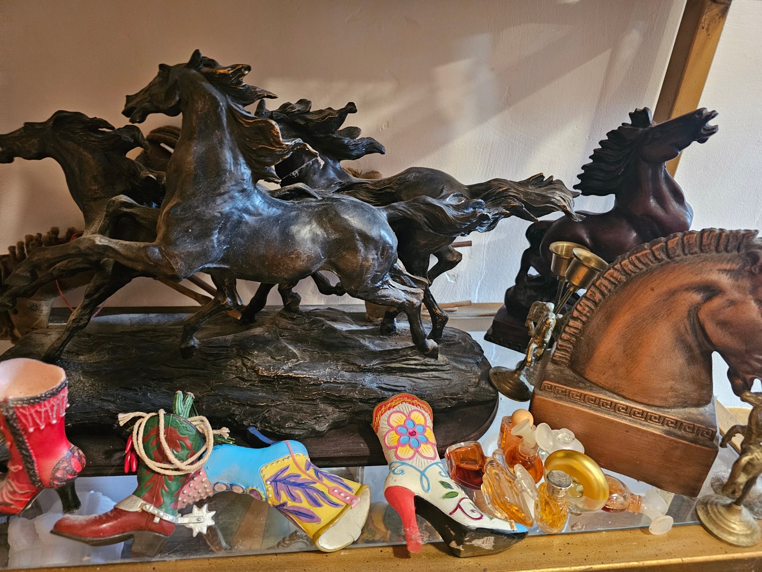 Image for St. Albans, WV – HUGE Collection of Horses, Blenko Glass, Jewelry, Tools, Prints, Furniture and Much More!