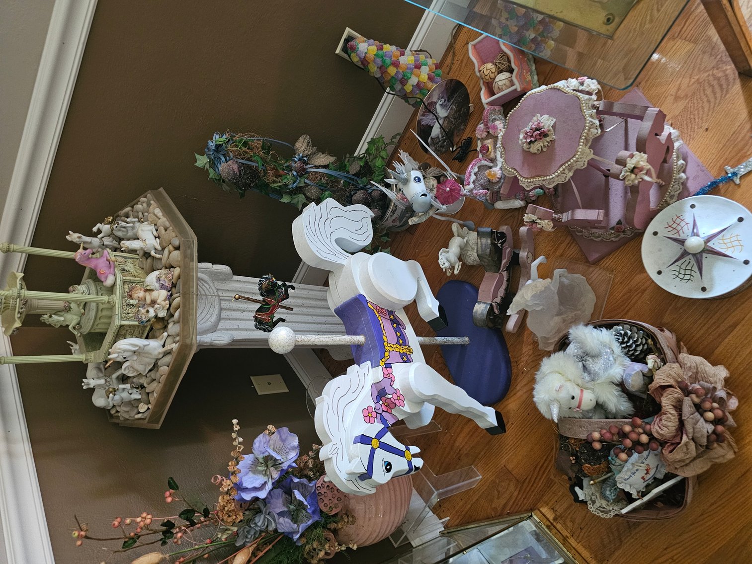 Image for St. Albans, WV – HUGE Collection of Horses, Blenko Glass, Jewelry, Tools, Prints, Furniture and Much More!