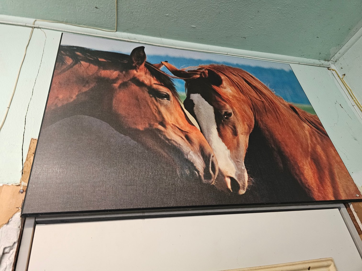 Image for St. Albans, WV – HUGE Collection of Horses, Blenko Glass, Jewelry, Tools, Prints, Furniture and Much More!
