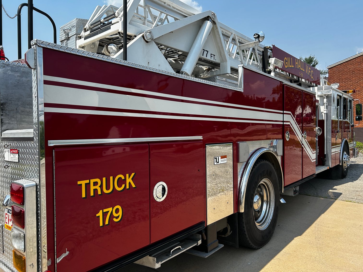 Image for Jefferson Hills, PA –2003 Ferrara Inferno Aerial Fire Truck