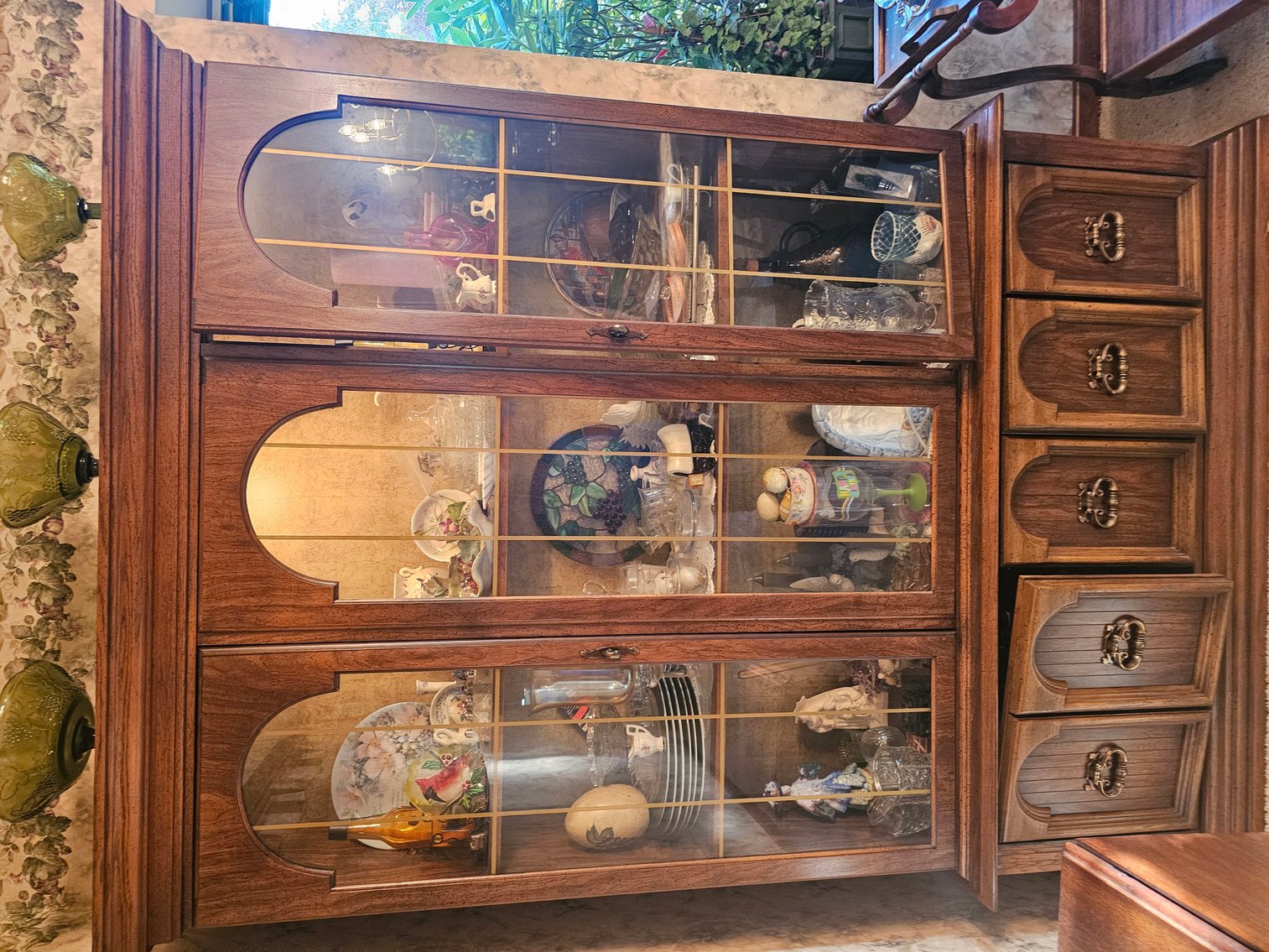 Image for Hico, WV – Furniture, Coins, Jewelry, Tools, Lawn Equipment, Generators and Much More!