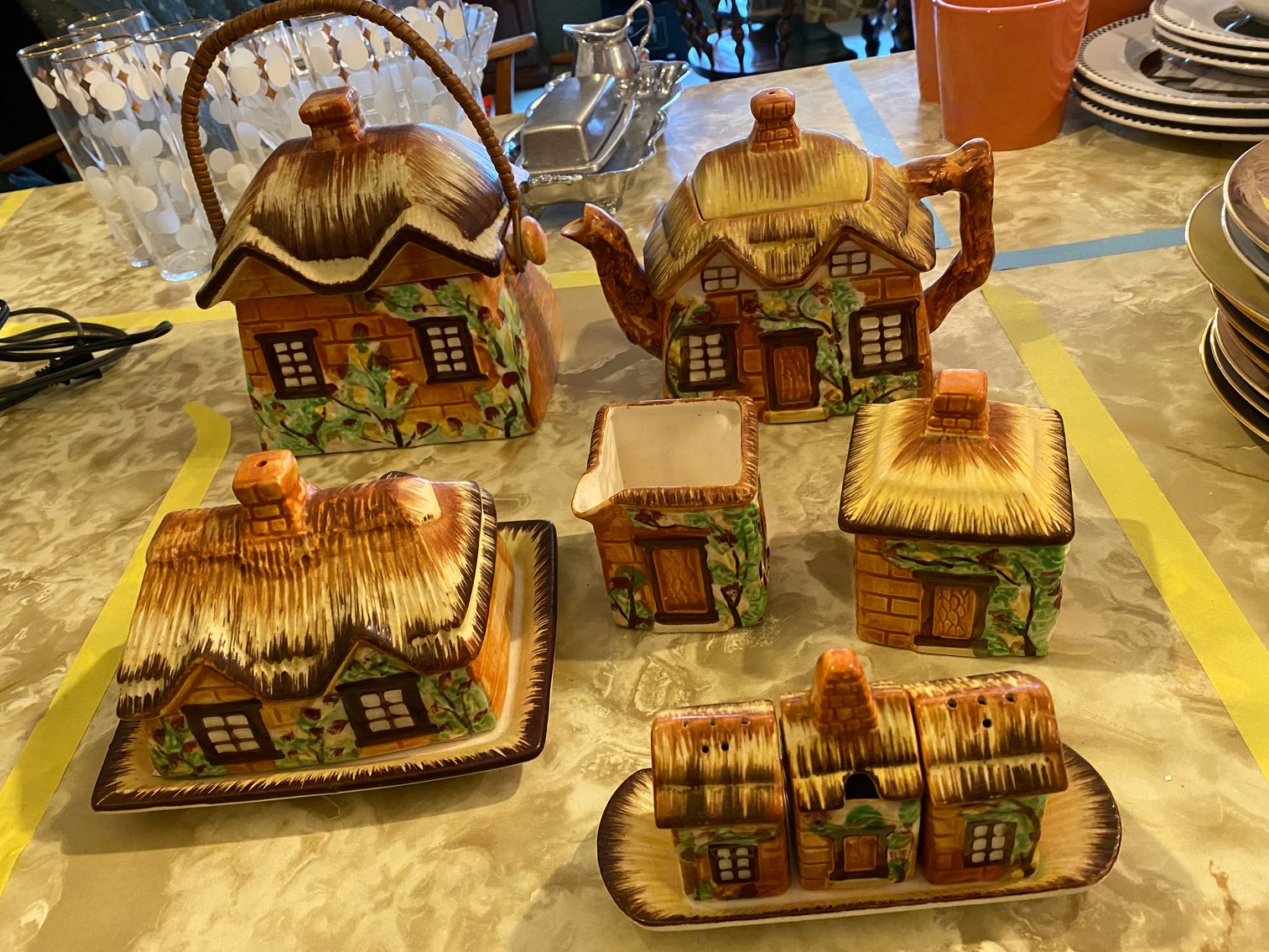 Image for Republic, PA – Christmas & Seasonal Décor, Household Goods, Quilts, Furniture and More!