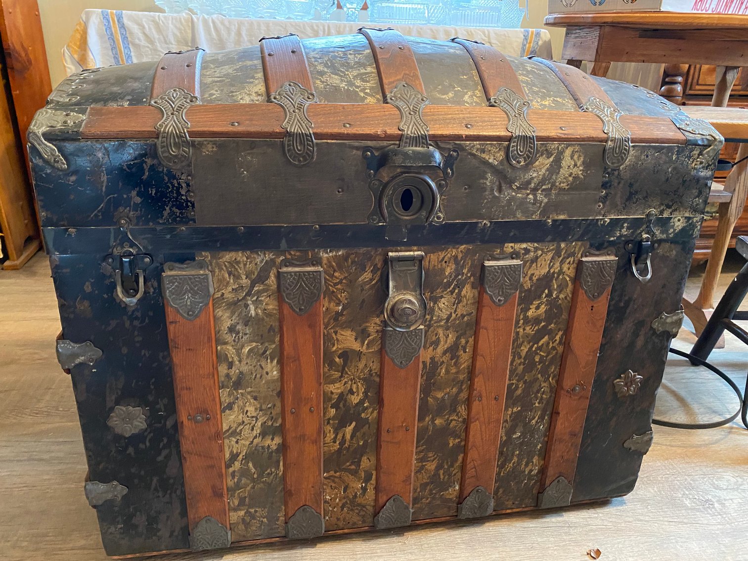 Image for Albright, WV – Sporting Goods, Golf Cart, Antique Furniture, Glassware, Trailers, and More!