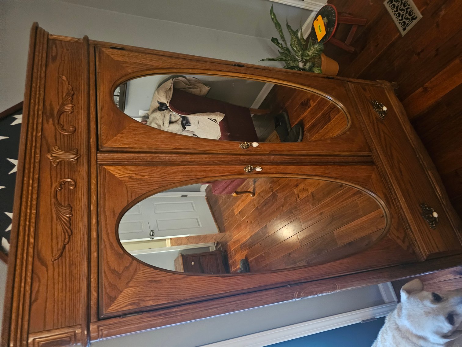 Image for Wurtland, KY - Tractor, Tools, Trailer, Furniture, Glassware, Artwork, Outdoor Furniture & More!