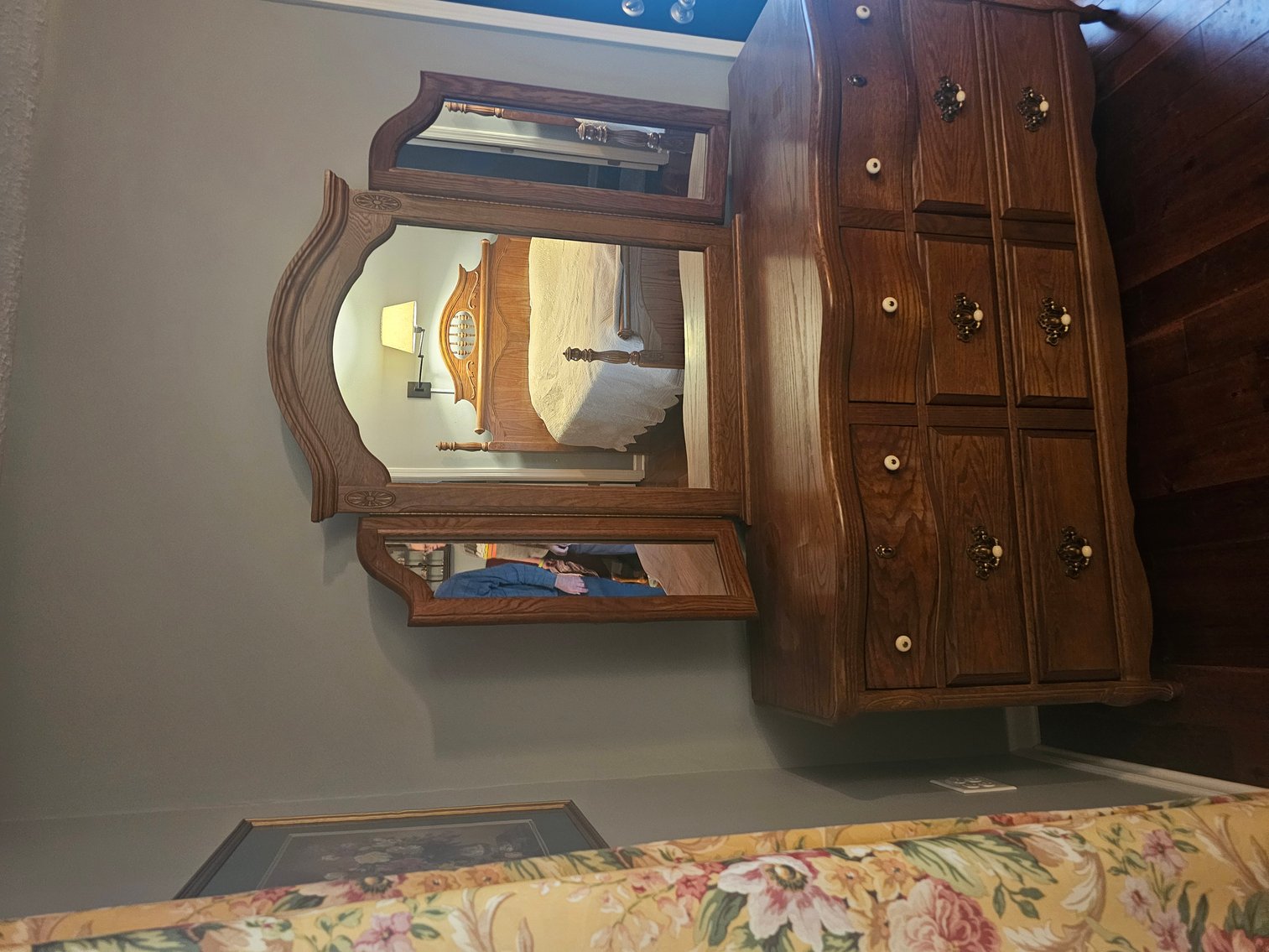 Image for Wurtland, KY - Tractor, Tools, Trailer, Furniture, Glassware, Artwork, Outdoor Furniture & More!