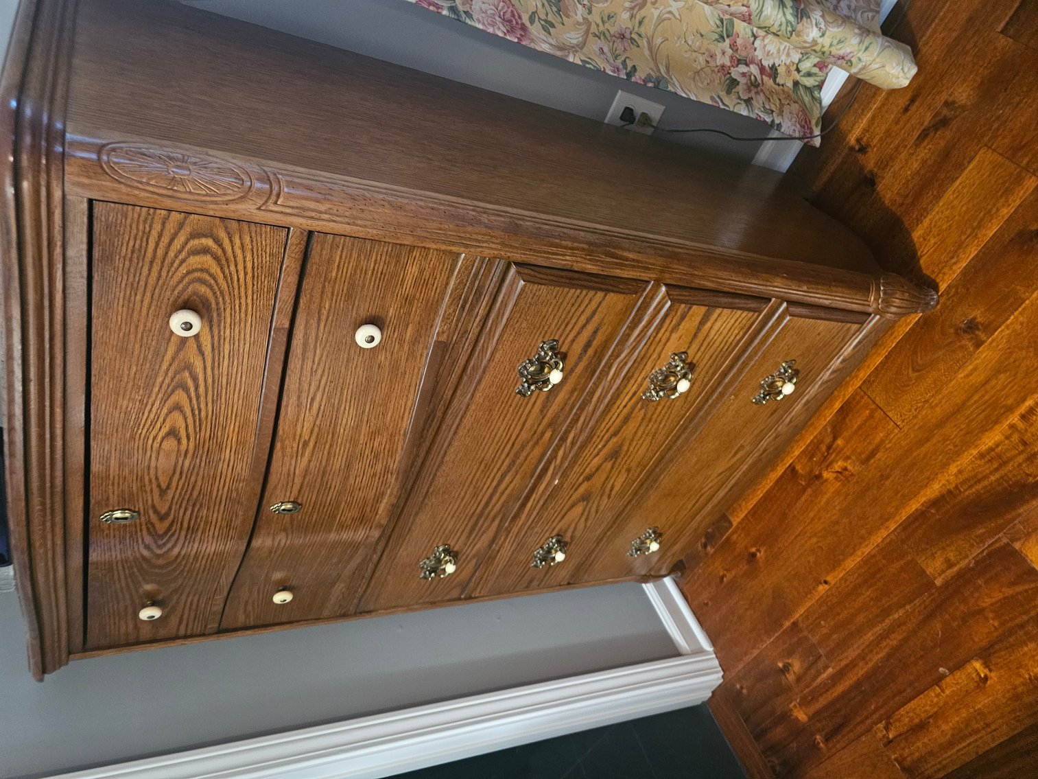 Image for Wurtland, KY - Tractor, Tools, Trailer, Furniture, Glassware, Artwork, Outdoor Furniture & More!