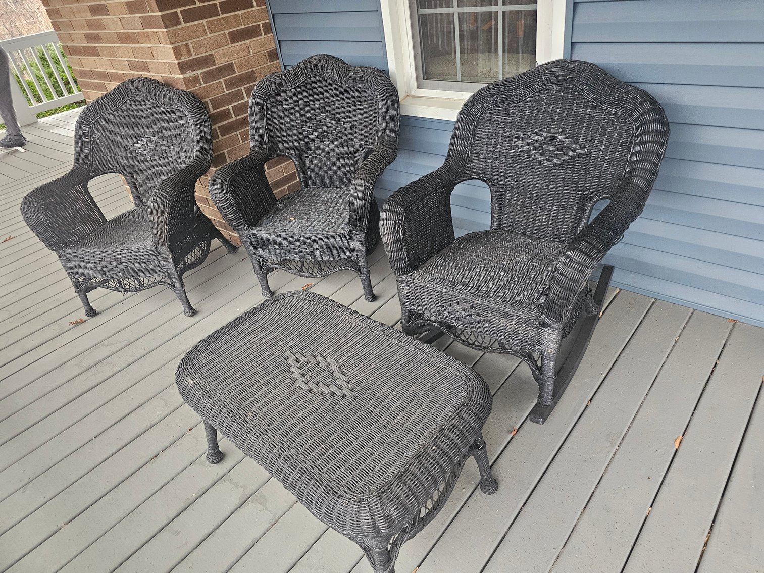 Image for Wurtland, KY - Tractor, Tools, Trailer, Furniture, Glassware, Artwork, Outdoor Furniture & More!