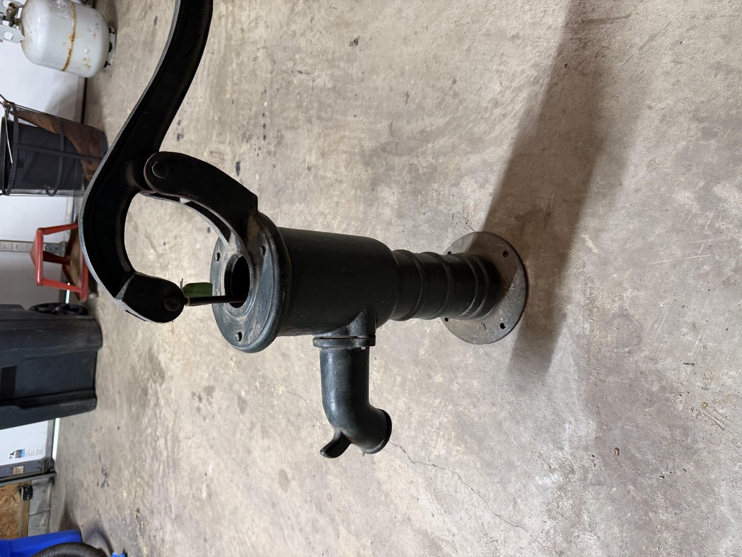 Image for Wurtland, KY - Tractor, Tools, Trailer, Furniture, Glassware, Artwork, Outdoor Furniture & More!