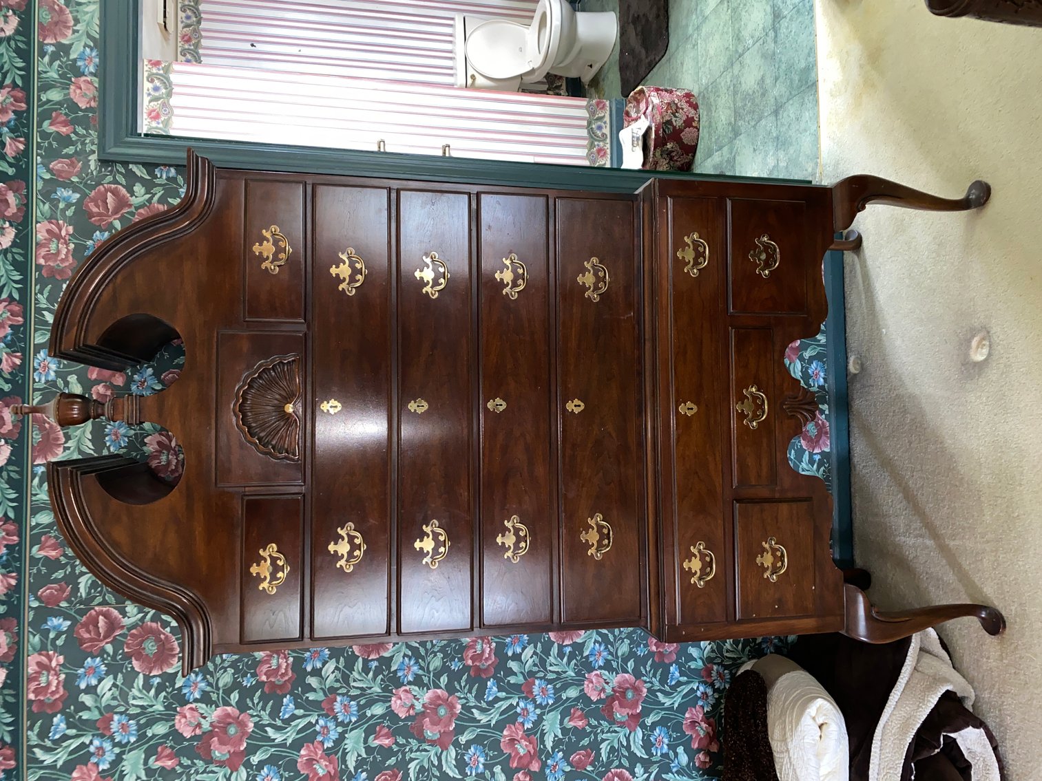 Image for Bridgeport, WV – Berardi Family Estate Auction: Snapper ZTR, Home Furnishings, Furniture, Glassware, Designer Accessories, Baby Grand Piano and Much More!